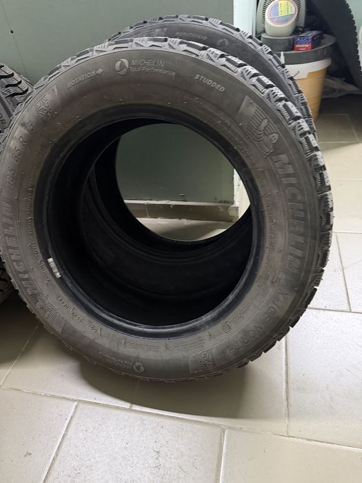 Продам шины Michelin x-ice north4