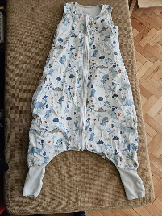 Пролетно-есенен спален чувал с крачета