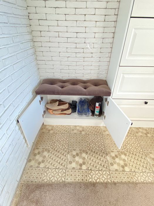 Продам обувницу в прихожую