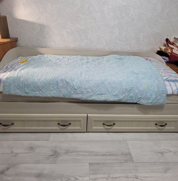 Продам детскую кровать