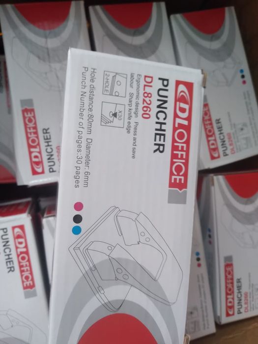 Продам дыроколы 20 шт новые