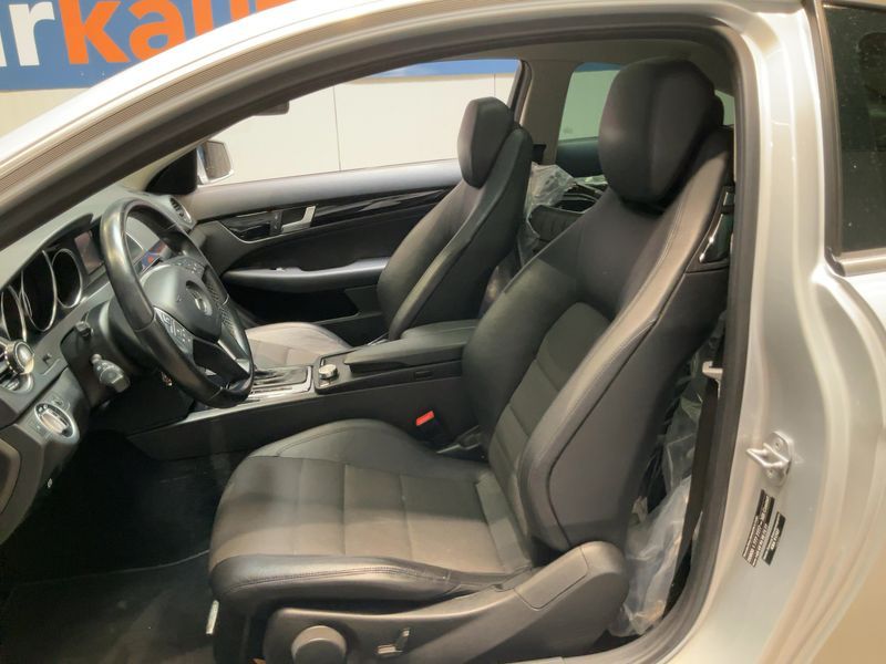 Mercedes-Benz C-Klasse C 220 CDI BlueEfficiency 2012
