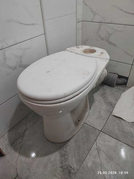 Унитаз Santek Бориал, б/у