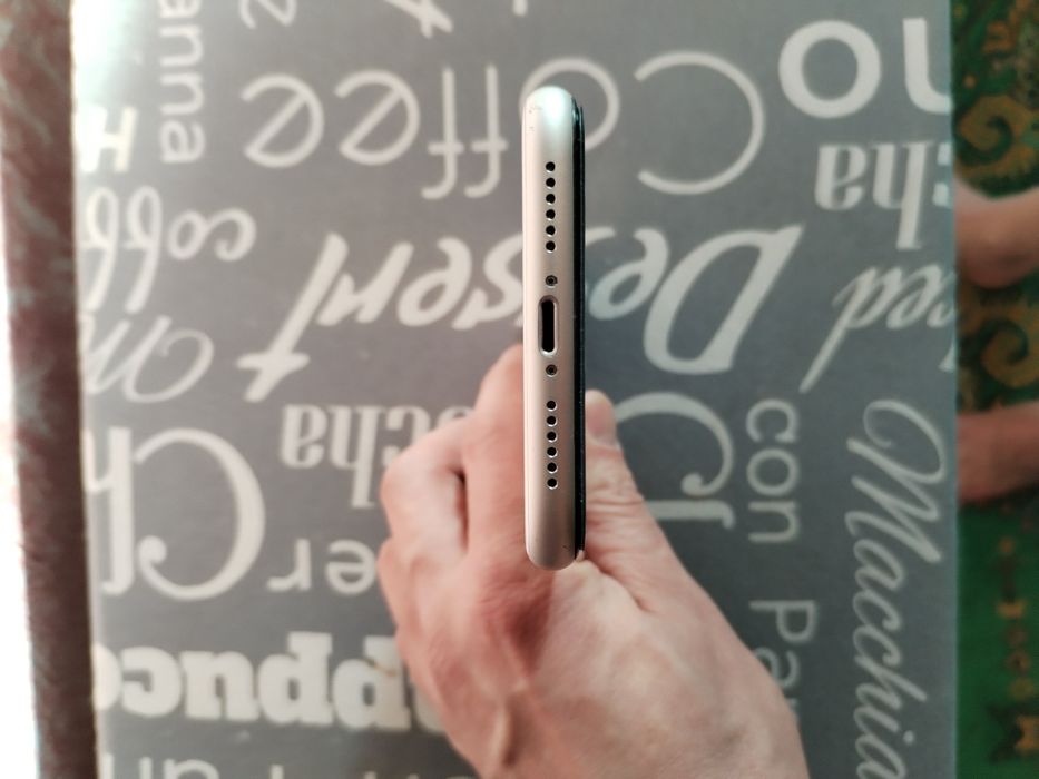 Айфон 11  128гб обмен или продам