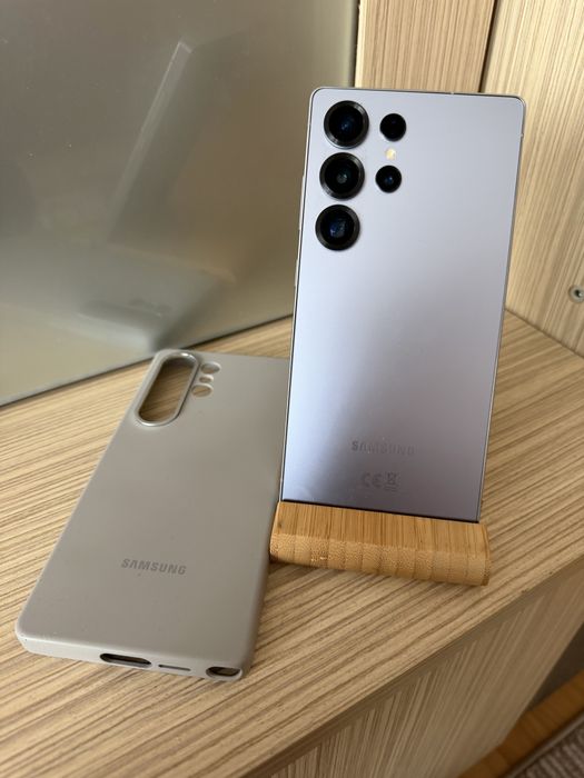 Samsung galaxy S25 ultra. Impecabil.