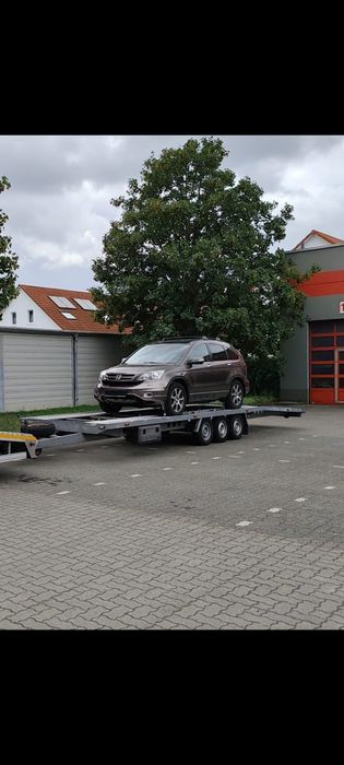 Inchirieri platforme auto
