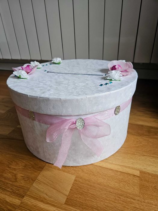 Сватбена кутия за пари и пожелания