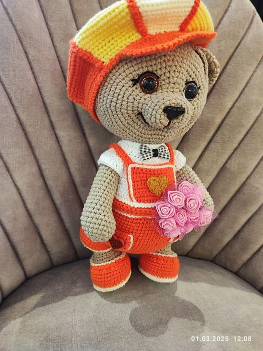 Плюшено плетено зайче