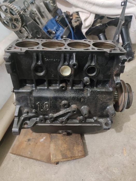 Головки Пассат Ауди 1.8