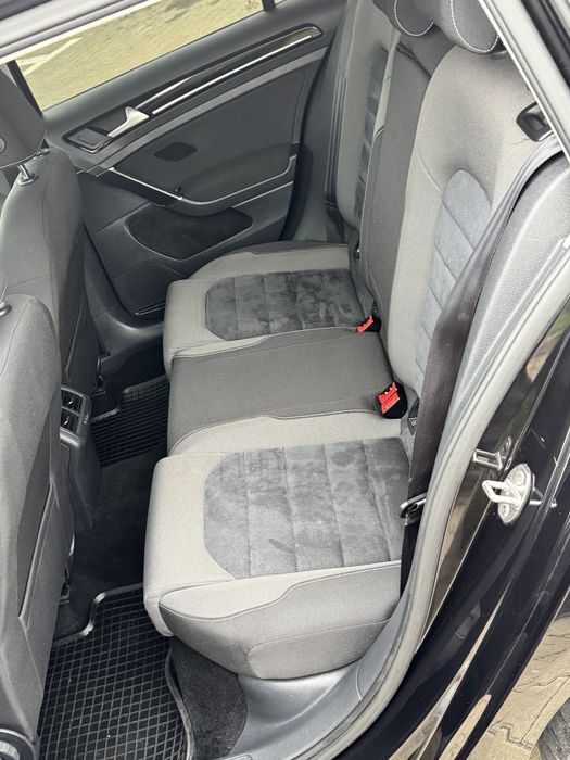 //157.000 km//Volkswagen Golf 7 /1.6 TDI/2014 luna a5a/105 cp