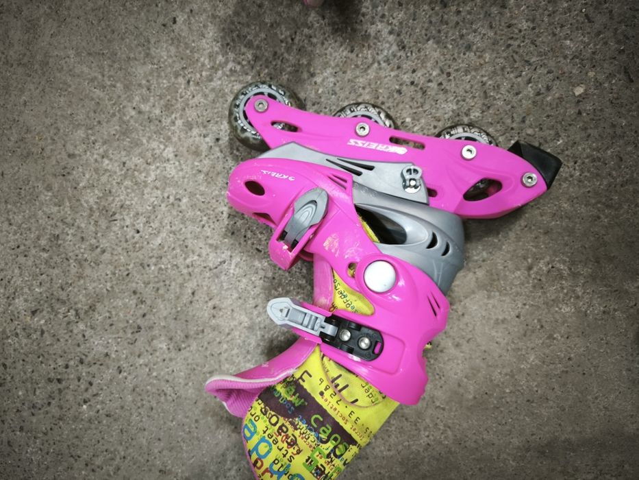 Роликовые коньки