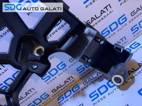 Suport Prindere Ghidaj Dreapta Spoiler Bara Spate Renault Megane 3 2008 - 2016 Cod 850440006R 850440006 [V0153]