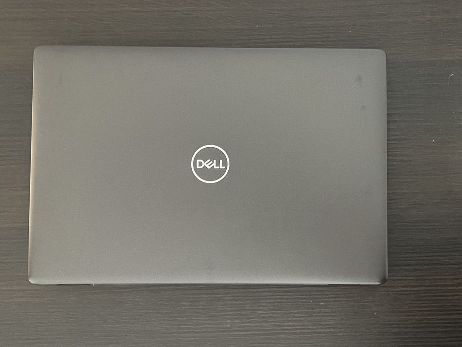 Vând Laptop Dell Latitude 5400