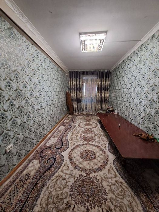 Navoiy shahrida 2 xona katta kvadratli uyimiz sotiladi tryoxlestnikdom