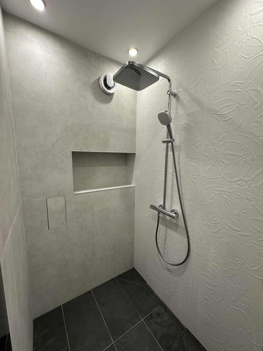 Дава се под наем Тристаен апартамент в Варна, Трошево - 100 кв.м за 1050 € - Снимка #11