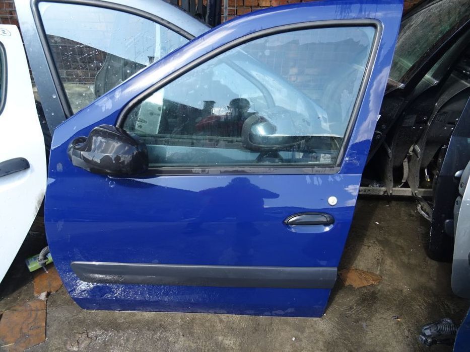 Vand Usa Fata Stanga Dacia Logan MCV din 2008 fara rugina fara lovituri