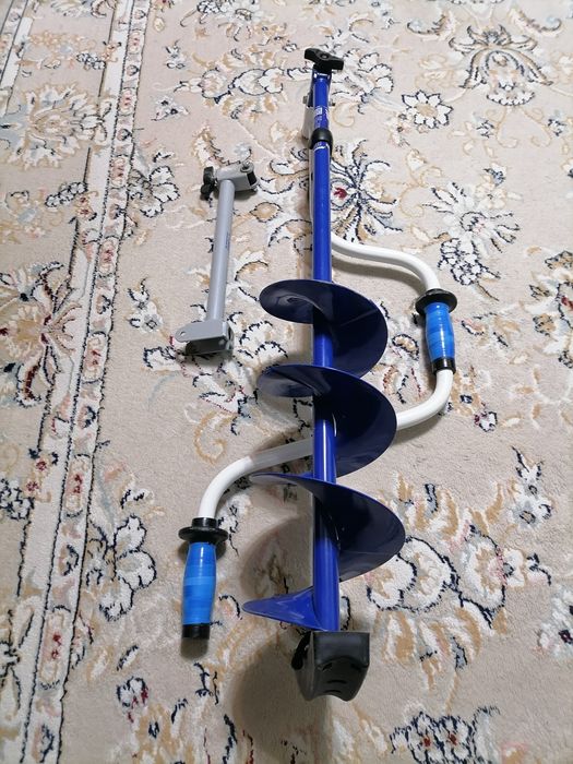 Ледобур  левый продам