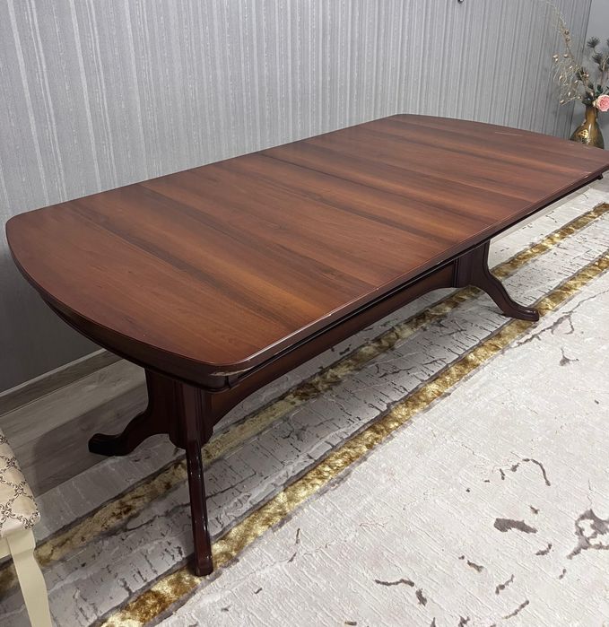 Продам стол , хорошего качества