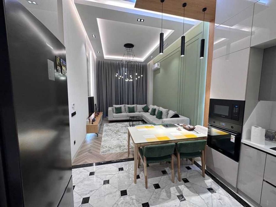 Сдаётся квартира дуплекс в новостройке Голден хауса ул.Мукумий