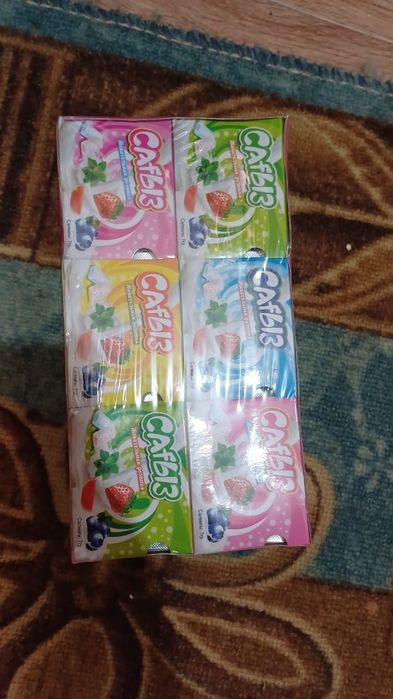 Сагыз, конфеттер сатылады