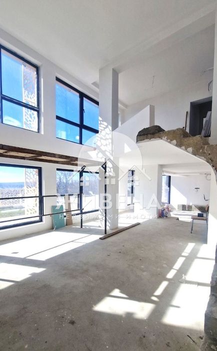 Продава се Къща в Варна, м-т Акчелар - 430 кв.м за 1745 €/кв.м - Снимка #8