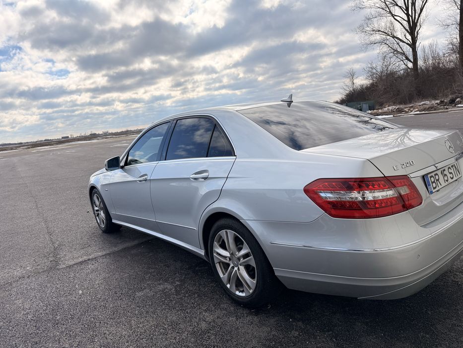 Mercedes e 220 w212