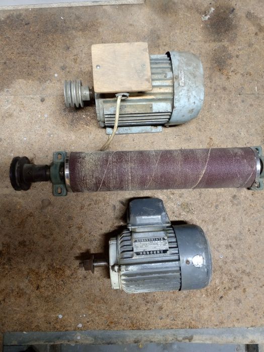 Продам электродвигатели.