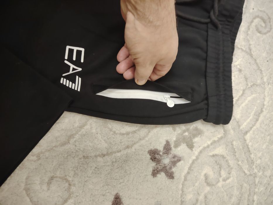 Спортивку продам