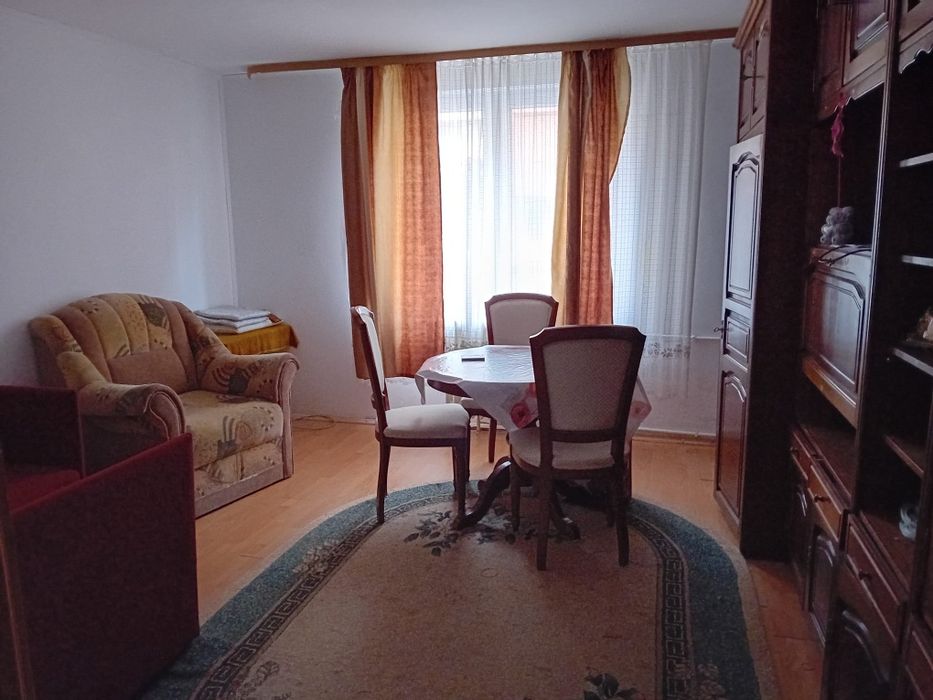 Închiriez garsoniera,Rădăuți.