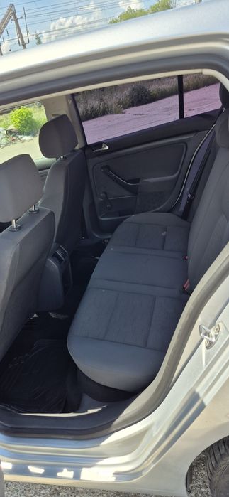 Vând vw golf 5 1.9tdi