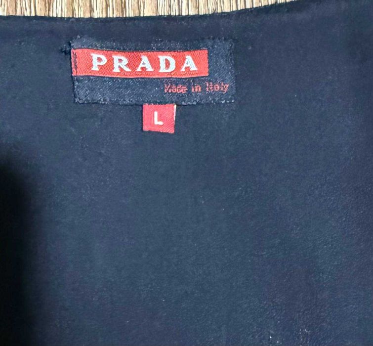 Платье фирмы PRADA (Италия)