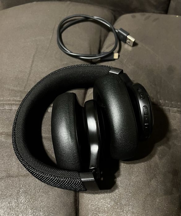 JBL Live 660NC Bluetooth Слушалки