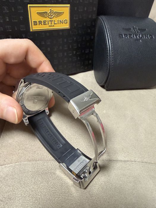 Часовник Breitling Colt