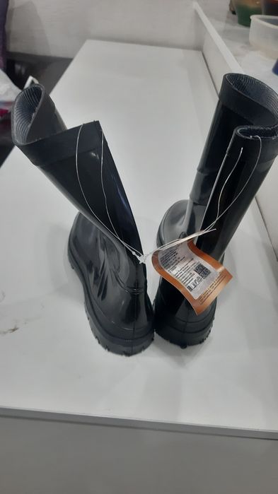 Резиновые сапоги