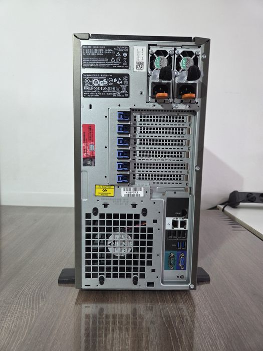 Server DELL T440 1 CPU x Intel Xeon Silver 4112 2.6 GHz 16 GB RAM DDR4