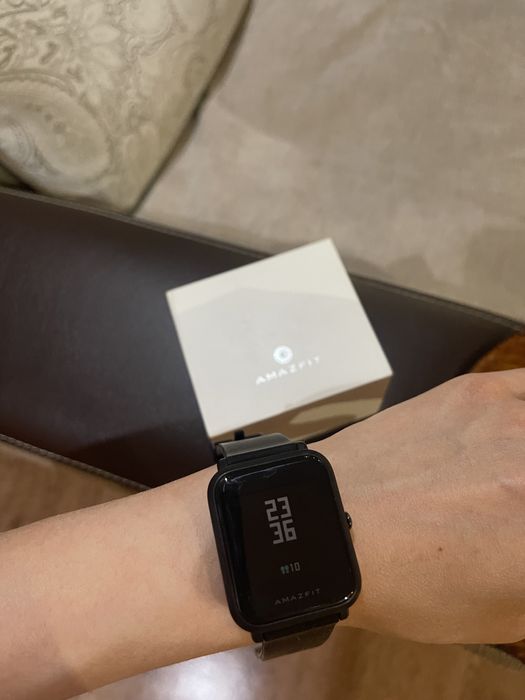 Amazfit  ручные часы