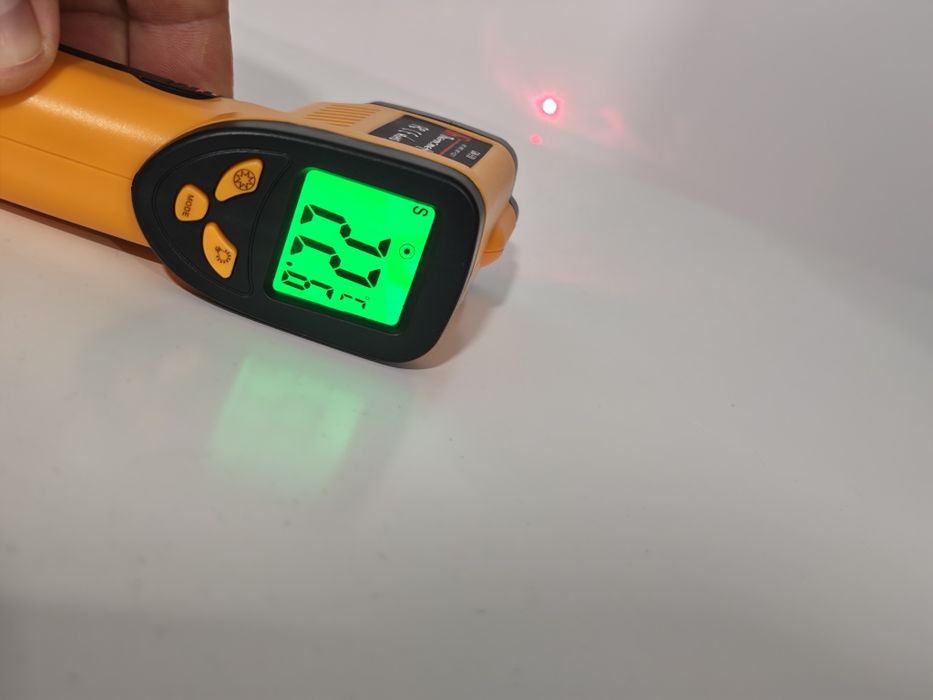 Termometru Digital cu Laser Infraroșu, Pistol de Temperatură Non-Contact -50°C până la 550°C