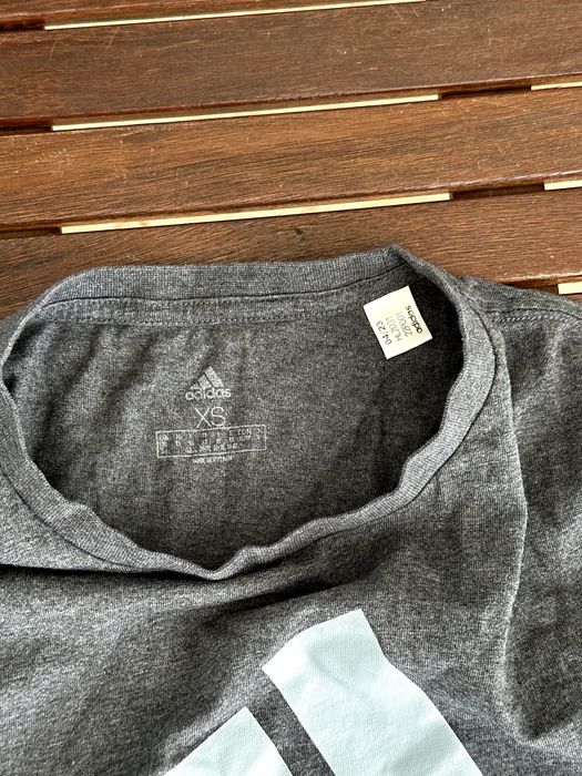 Дамска тениска Adidas - размер XS, Отлично състояние