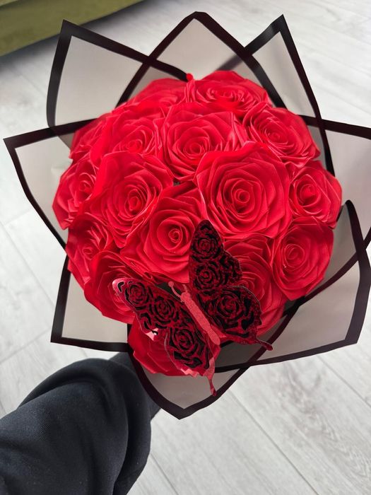 Trandafiri din satin