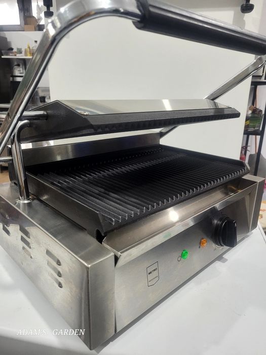 Contact grill, sandwich-maker, grill