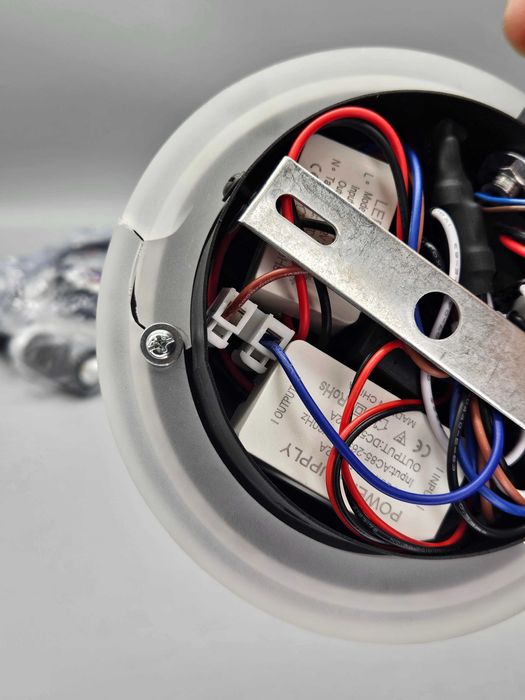 Модерен LED стенен аплик с USB порт и гъвкаво рамо за четене!ТОП цена!