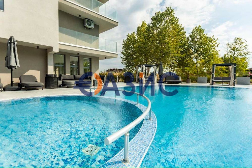 2-стаен апартамент на партер със собствен двор, Ж ' адор Дюн, Слънчев