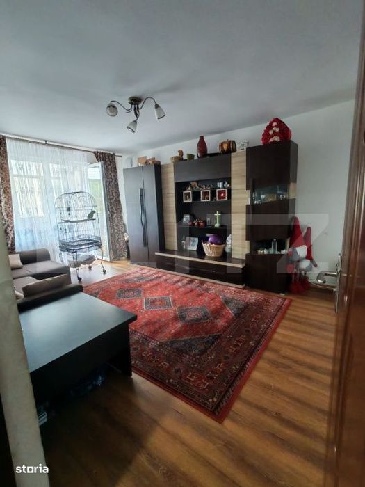 Apartament de vanzare - 4 camere - Zona Imparatul Traian — fotografia 1