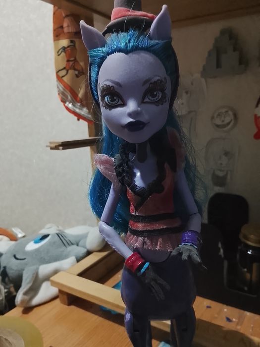 Кукла монстер хай, авеа