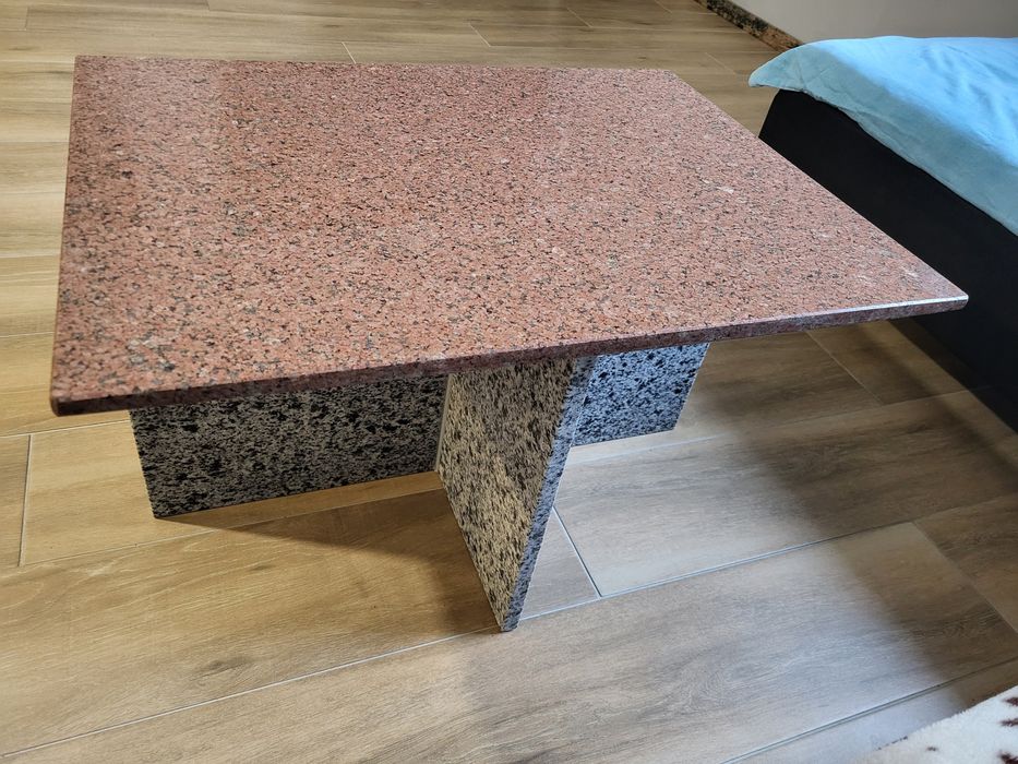 Măsuță de cafea din granit