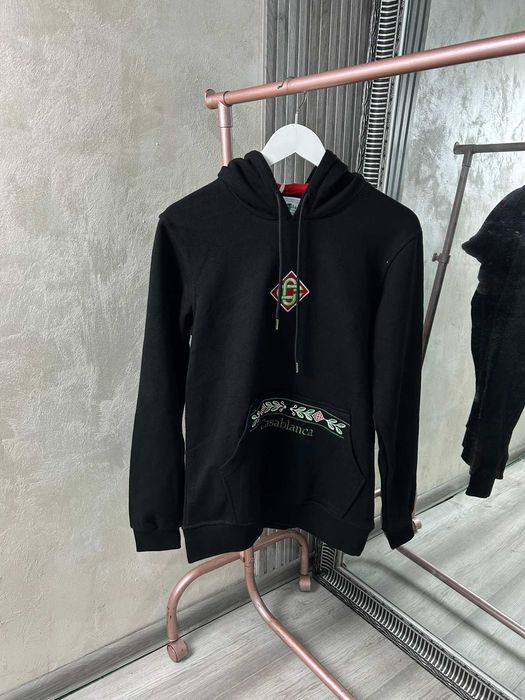 Мъжки блузи и суичери в черен цвят