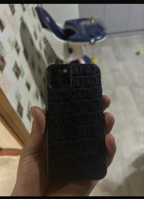 Продам айфон 11 про 256 гб