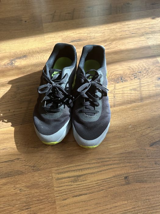 Обувки nike air max