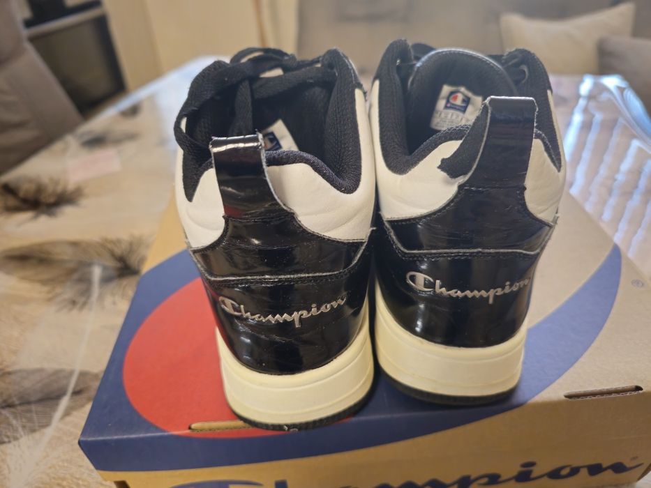 Продавам кецове CHAMPION размер.38 унисекс