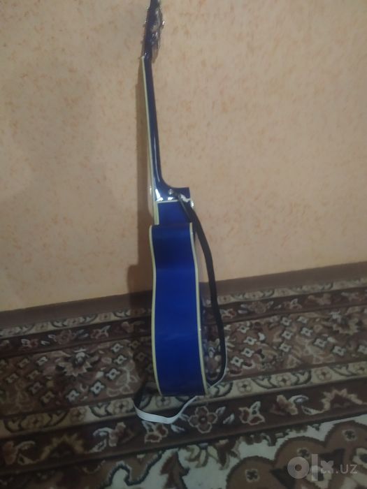 Gitara idial xolatda faqat remind yuq cheholi yuq